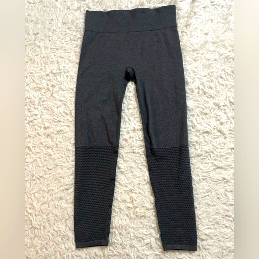 Fabletics Leggings - Picture 2 of 5